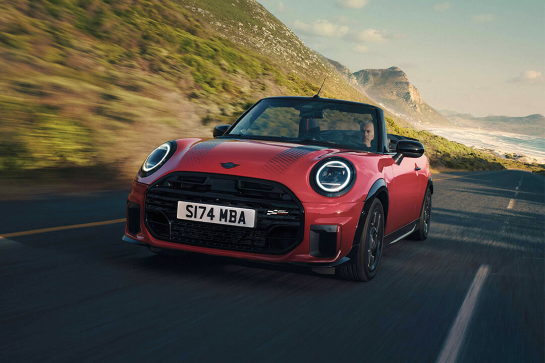 YENİ MINI COOPER CABRIO.
